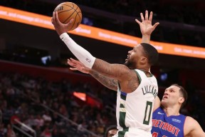 雄鹿NBA战胜凯尔特人，利拉德关键球