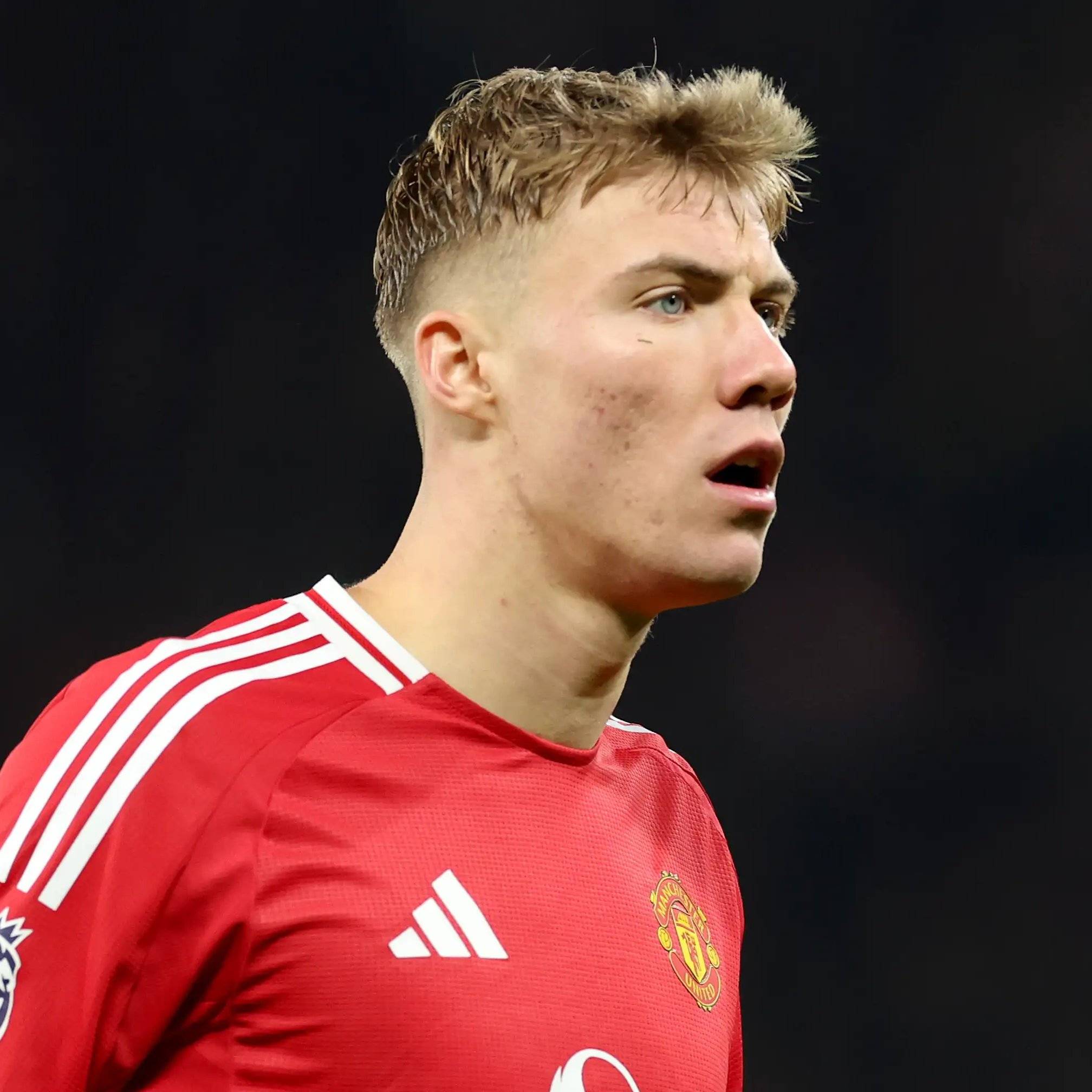 关于那不勒斯意甲击败都灵奥斯梅恩头球破门的信息