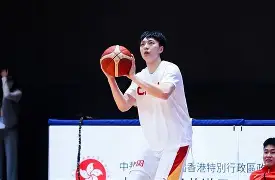 广东宏远CBA战胜福建男篮胡明轩关键得分(广东宏远队队员名单胡明轩) 广东宏远CBA战胜福建男篮胡明轩关键得分(广东宏远队队员名单胡明轩)