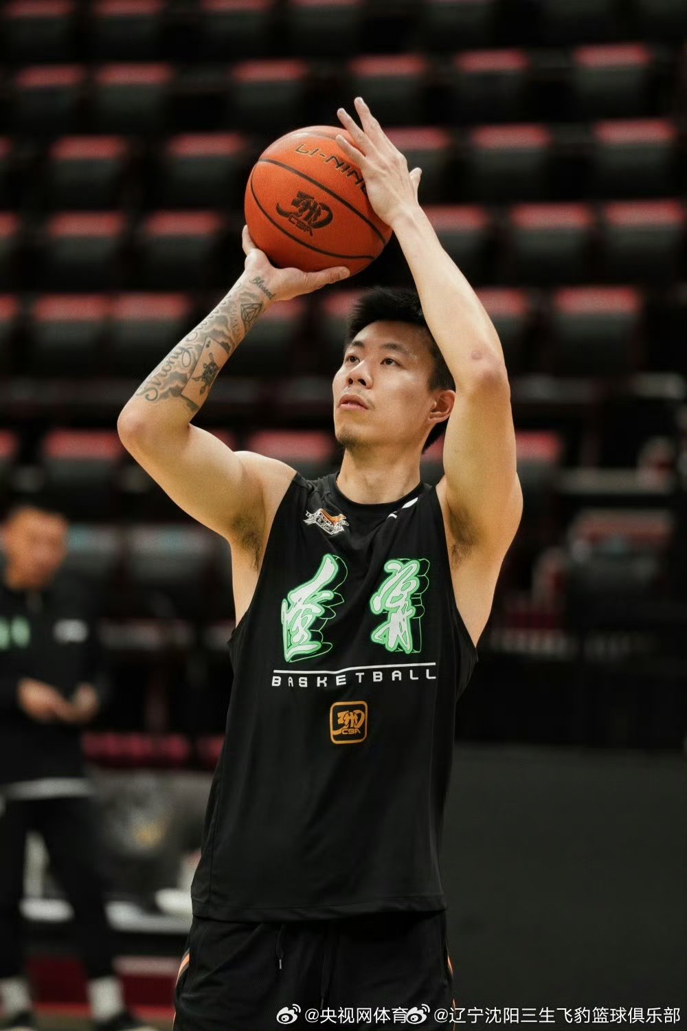 辽宁男篮CBA战胜江苏男篮张镇麟暴扣得分(辽宁男篮之所以取得如此骄人的战绩)