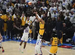 费城76人险胜印第安纳步行者，NBA东部前六稳固(费城76人首发)