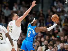 掘金NBA战胜萨克拉门托国王约基奇三双表现的简单介绍