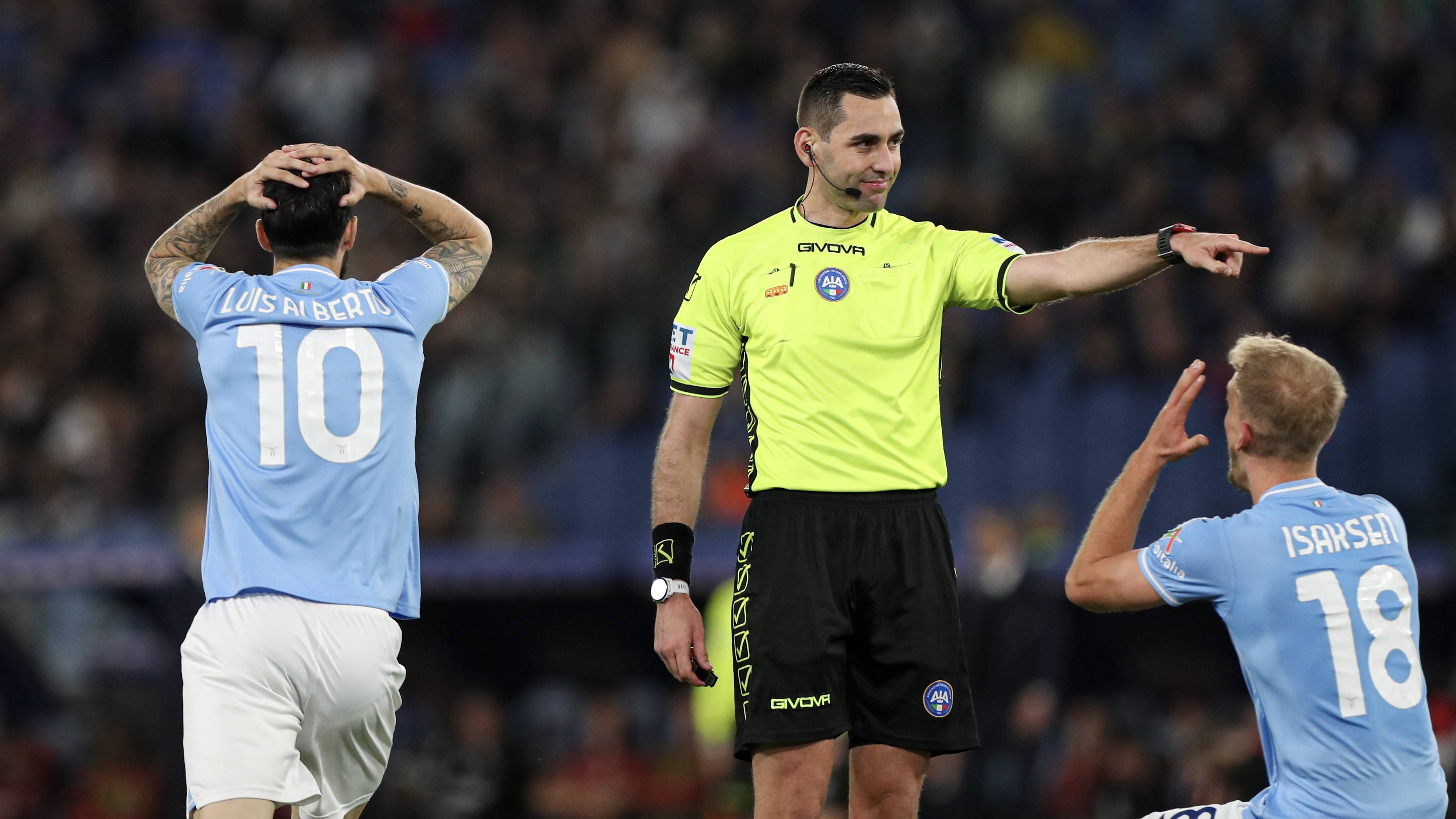 包含国际米兰意甲击败拉齐奥巴雷拉劲射破门的词条