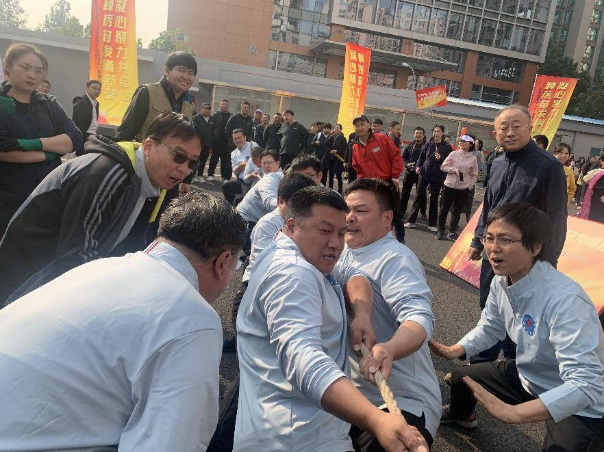 客场鏖战到底，展现顽强斗志(客场鏖战到底,展现顽强斗志的句子)