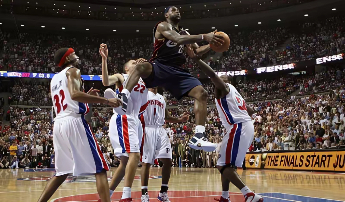 包含迈阿密热火NBA战胜克利夫兰骑士巴特勒罚球制胜的词条